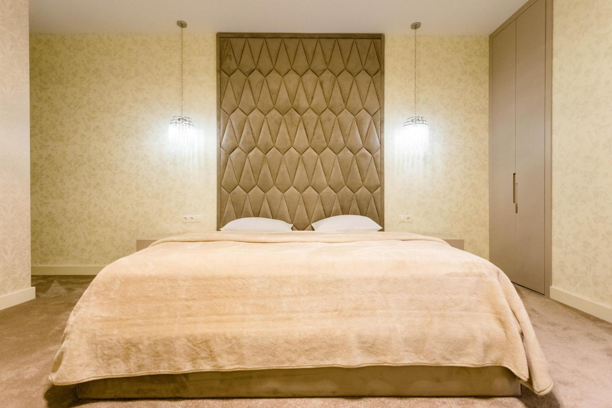 City Luxury Apartment L Tbilisi Eksteriør billede