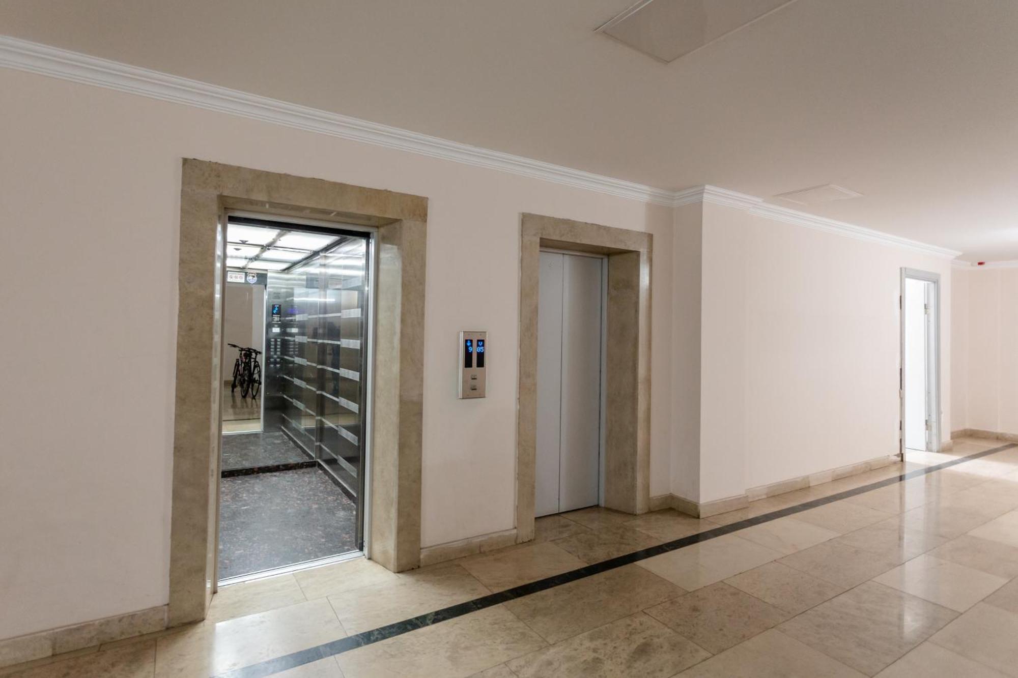 City Luxury Apartment L Tbilisi Eksteriør billede
