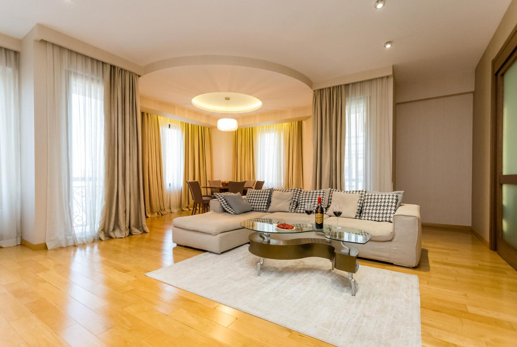 City Luxury Apartment L Tbilisi Eksteriør billede